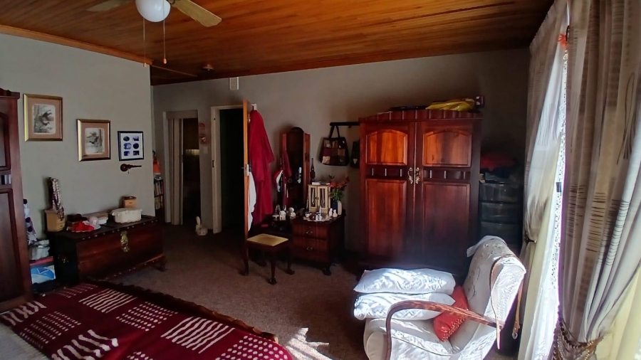 5 Bedroom Property for Sale in Universitas Free State